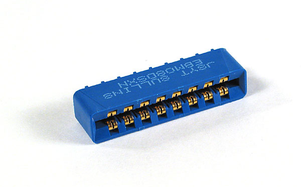 Tortoise Card Edge Connector